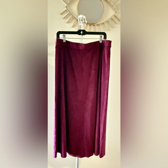 89th & Madison faux suede wine maroon deep red midi/maxi swing skirt large EUC - Picture 6 of 8